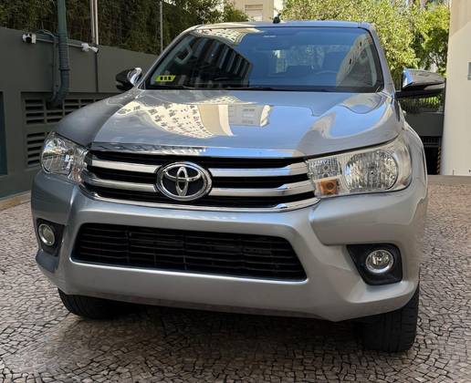 TOYOTA HILUX 2.8 SRV 4X4 CD 16V DIESEL 4P AUTOMÁTICO TOYOTA HILUX 2.8 SRV 4X4 CD 16V DIESEL 4P AUTOMÁTICO